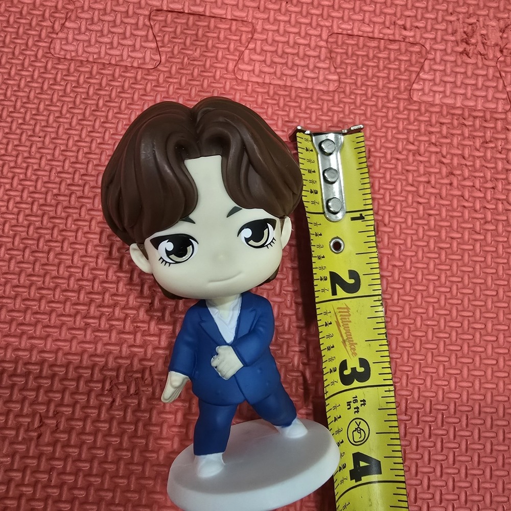 Official‎ BTS TinyTAN Jin McDonald's Happy Meal Toy 2025 - Dynamite Blue Suit